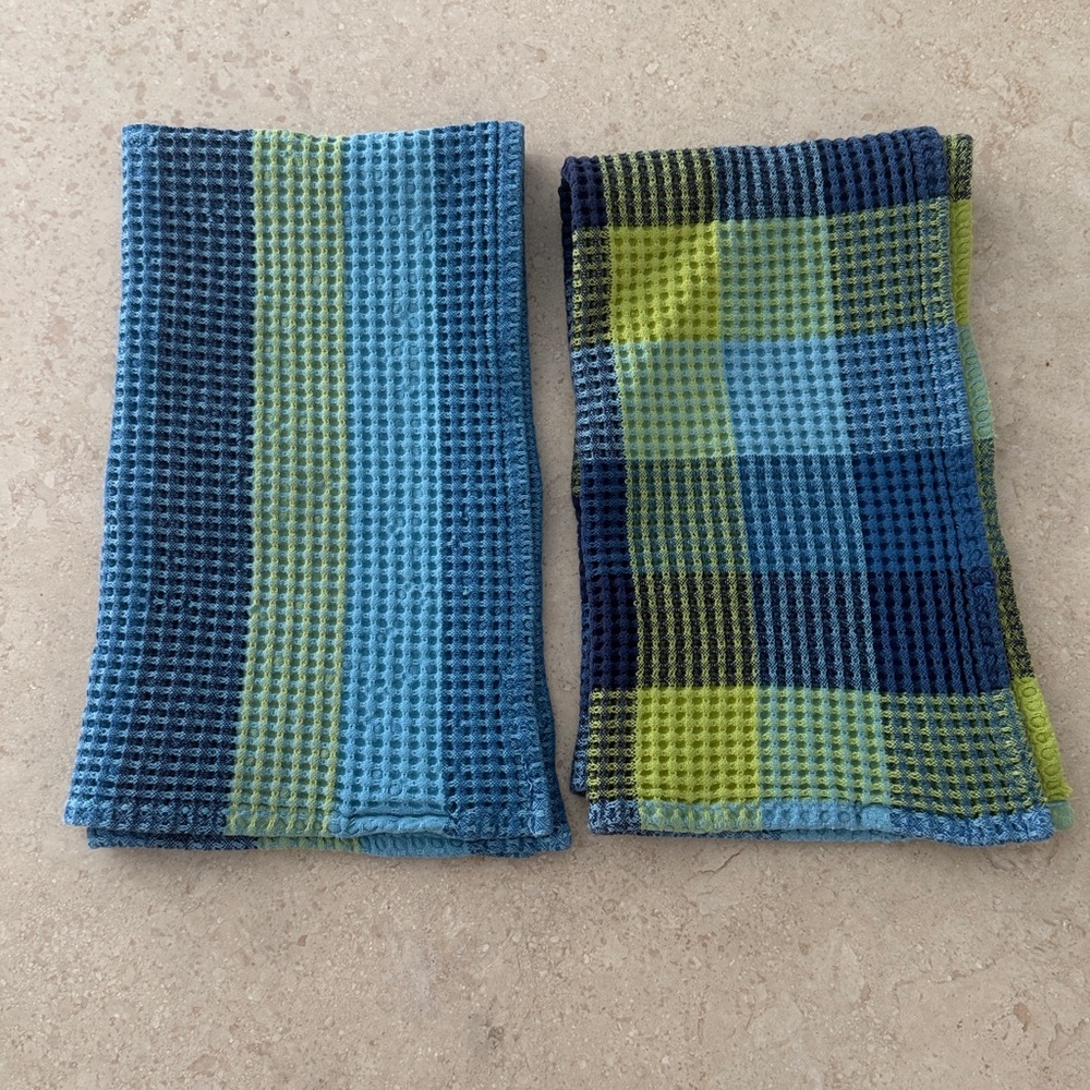 Cucina by Kassatex Waffle Weave Kitchen Towels - Picture 5 of 6